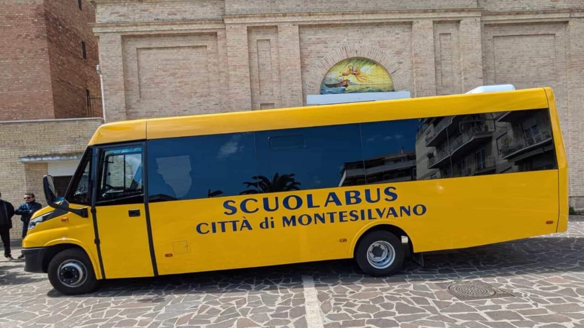 Scuolabus alle medie: proposta per il 2025/26